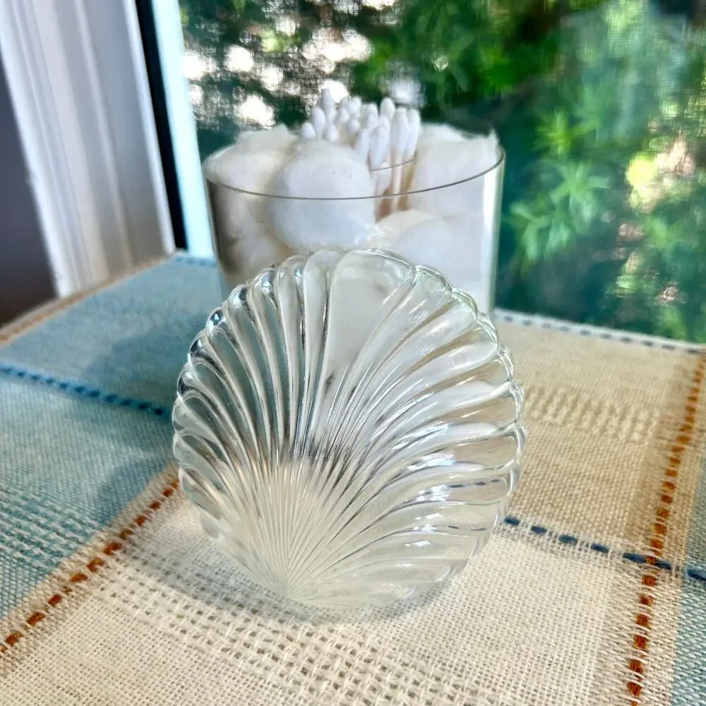 Vintage Lucite Vanity Jar with Seashell Lid – Acrylic Powder Jar Storage